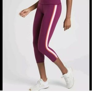 Athleta Contender Side Stripe Capri in Powerlift